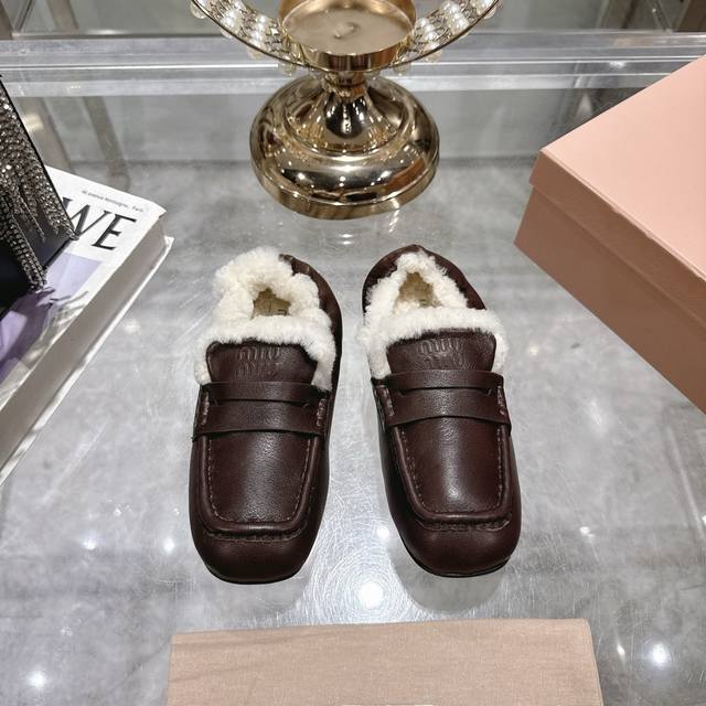 Women's sports shoes, original Miumiu Miu Miu 25Ss autumn and winter new slip-o