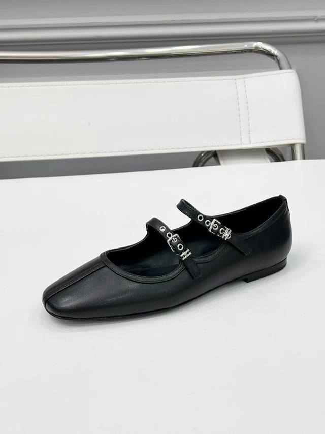 Factory Price: Women's Sports Shoes, Original Herm