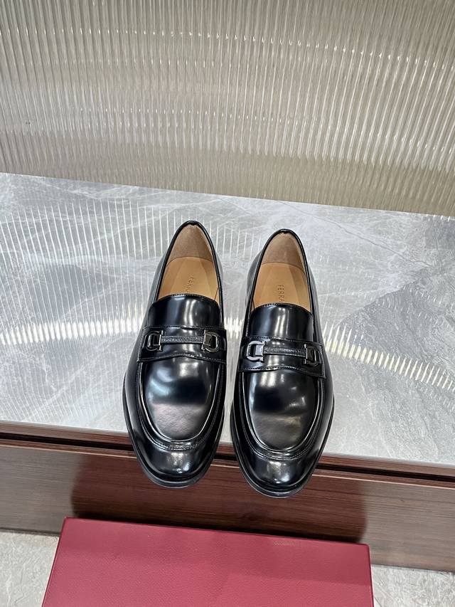 Factory Price Men's Sports Shoes Original Ferragamo Men's Leather Shoes. These