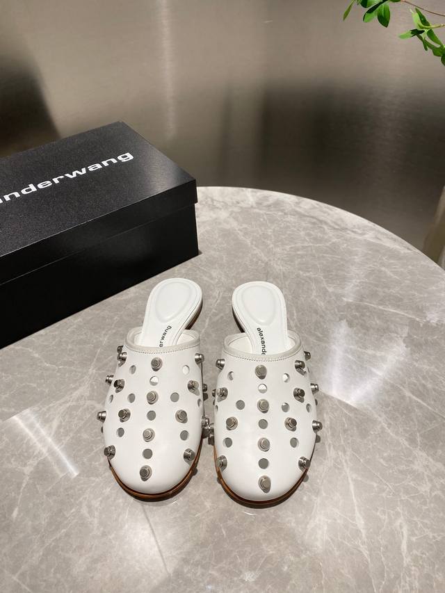 Factory-priced women's sports shoes, original models from the King! Alexander W