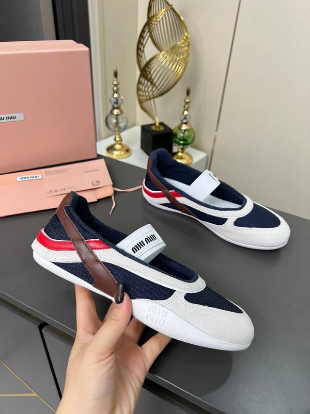 Factory P price women's clothing and women's sports shoes original Miumiu Miu Mi