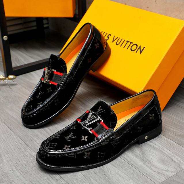 Factory Price Men's Sports Shoes Original Product Brand: Louis Vuitton Business