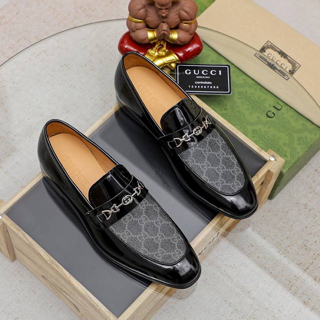 Factory Price Men's Sports Shoes Original Gucci Loafers. Top-tier luxury brand,