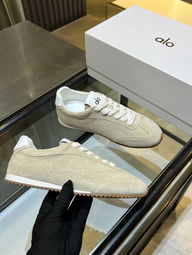 Actual Price: Al* 25Ss new German training shoes, comfortable and casual style A