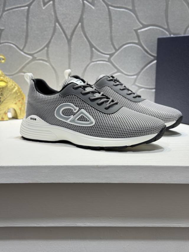Dio* Original quality! Christian Dior's hottest new styles, available now at our