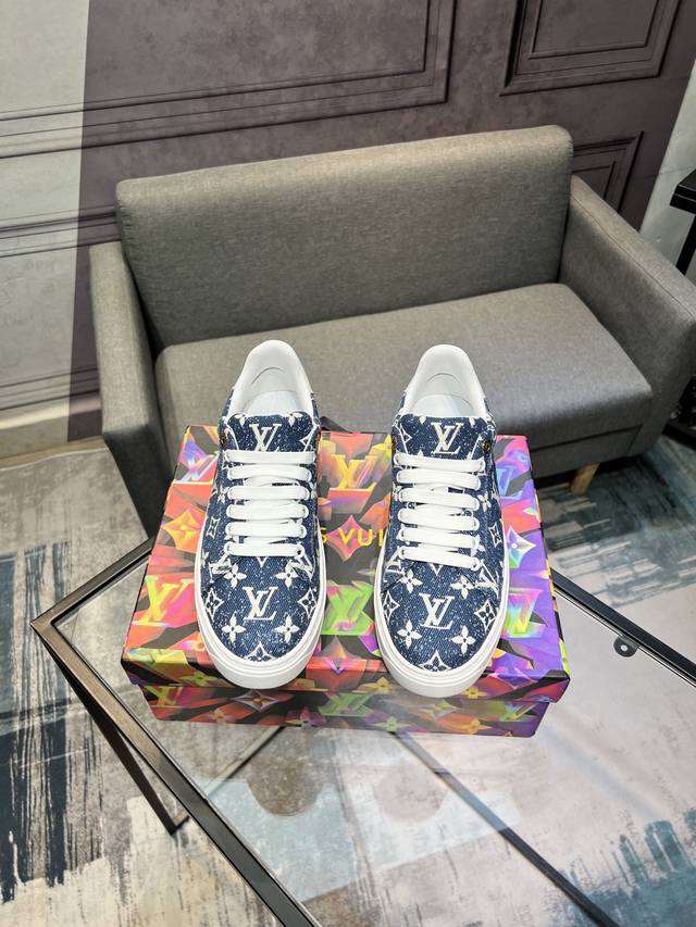 Lv Louis Vuitton. The latest trendy casual shoes, a best-seller in stores. New f
