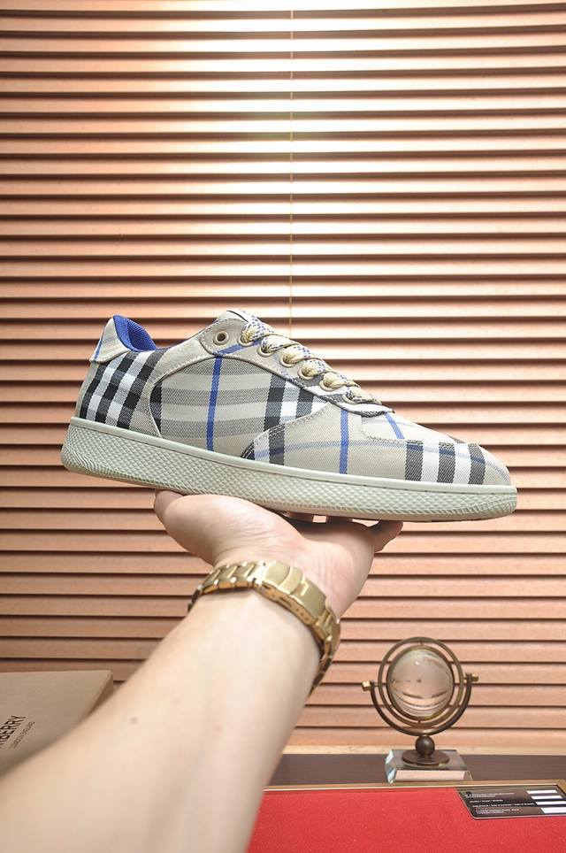 Burberry classic low-top sneakers | Imported cowhide with classic check fabric |