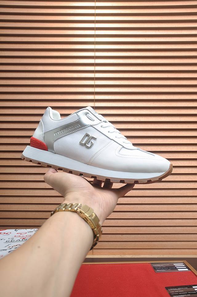 D&G high-end quality Product trademark: Dg Dolce & Gabbana* low-top sneakers Pro