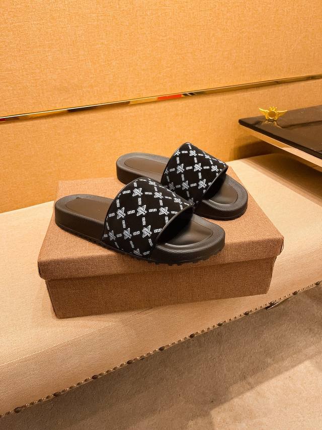Factory P batch new Gucci slippers are now available. High-end 1:1 custom molds