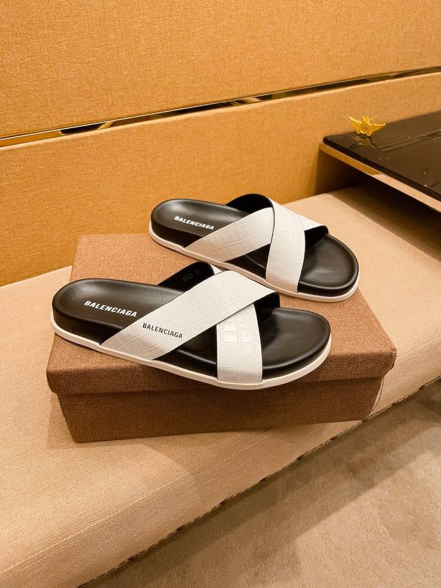 Factory P batch new Balenciaga slippers are now available. High-end, 1:1 custom