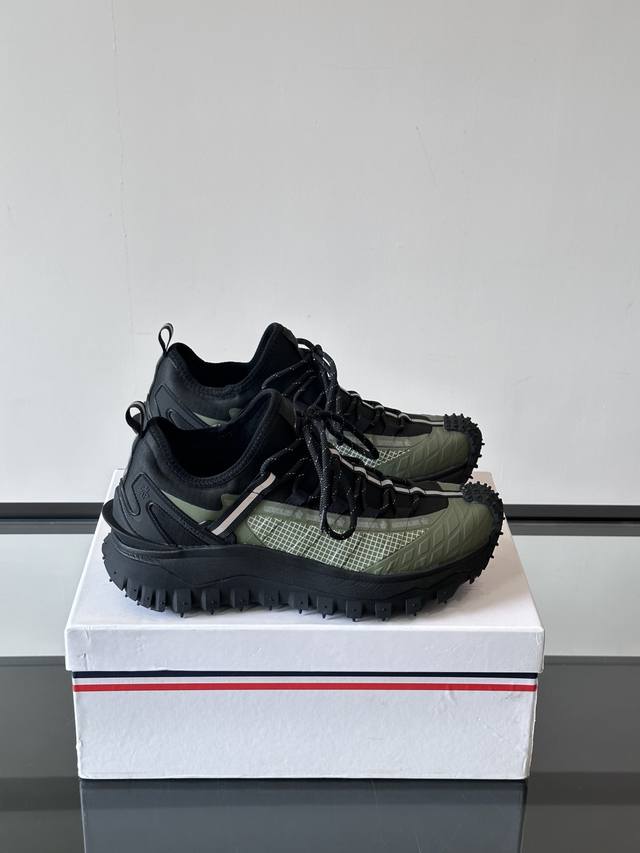 Moncler Top-tier sizes: 39-44, 38, 45, customizable. Moncler men's sneakers. Sal