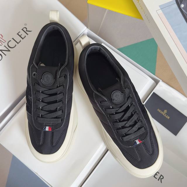 Moncler Top sizes: 39-44 38 45.46 Customizable Moncler Altive series outdoor thi