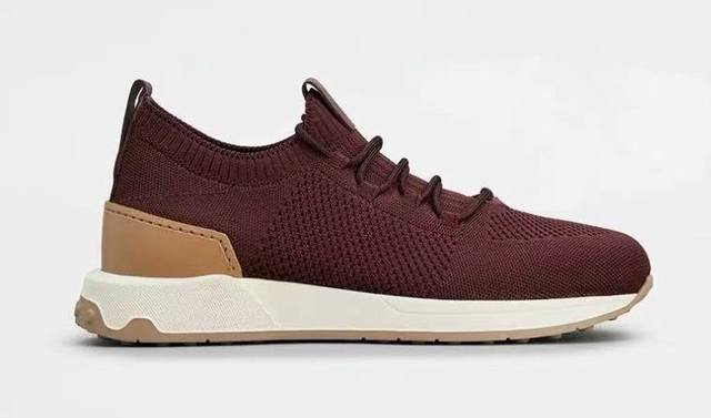 Tod's Sizes 39-44 38.45 Custom Made DDD. These Tods sneakers in sporty flyknit f