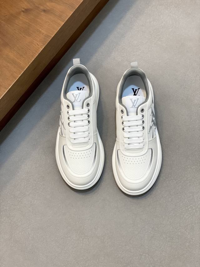Lv Top purchasing agent for Louis Vuitton, sports shoes counter synchronization,
