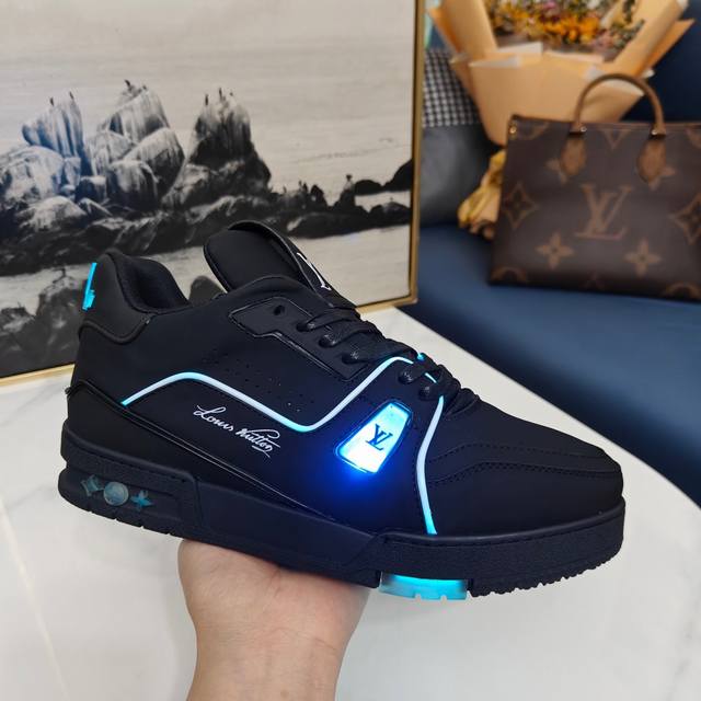 Factory Price Louis Vuitton Trainer High-Top Velcro-Stitched Sneakers in Black.