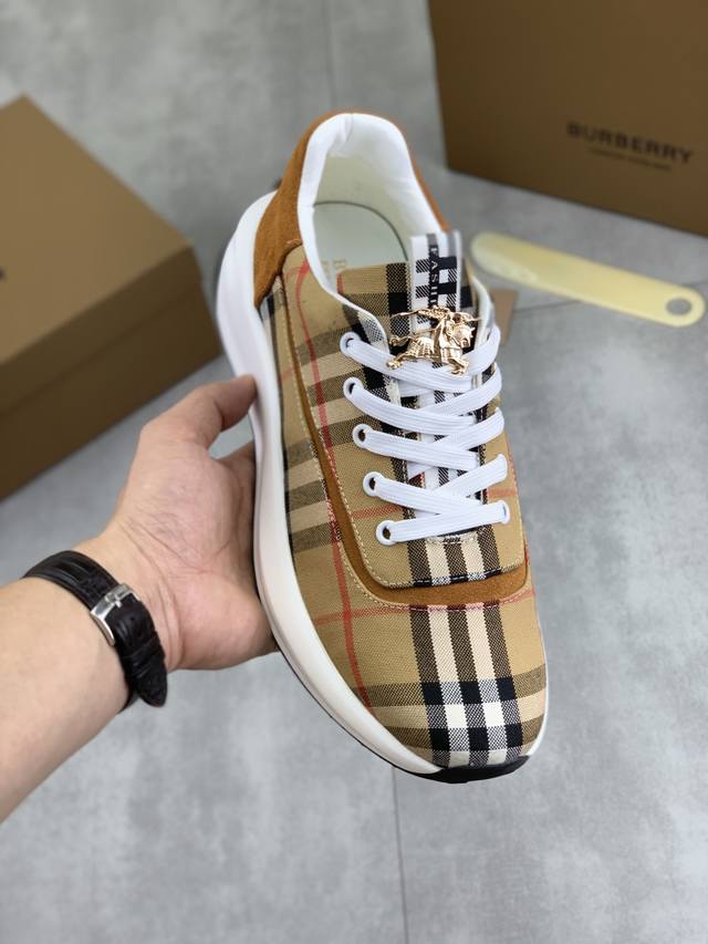 Factory P price P real price Knight Burberry sports men's shoes new casual low-t