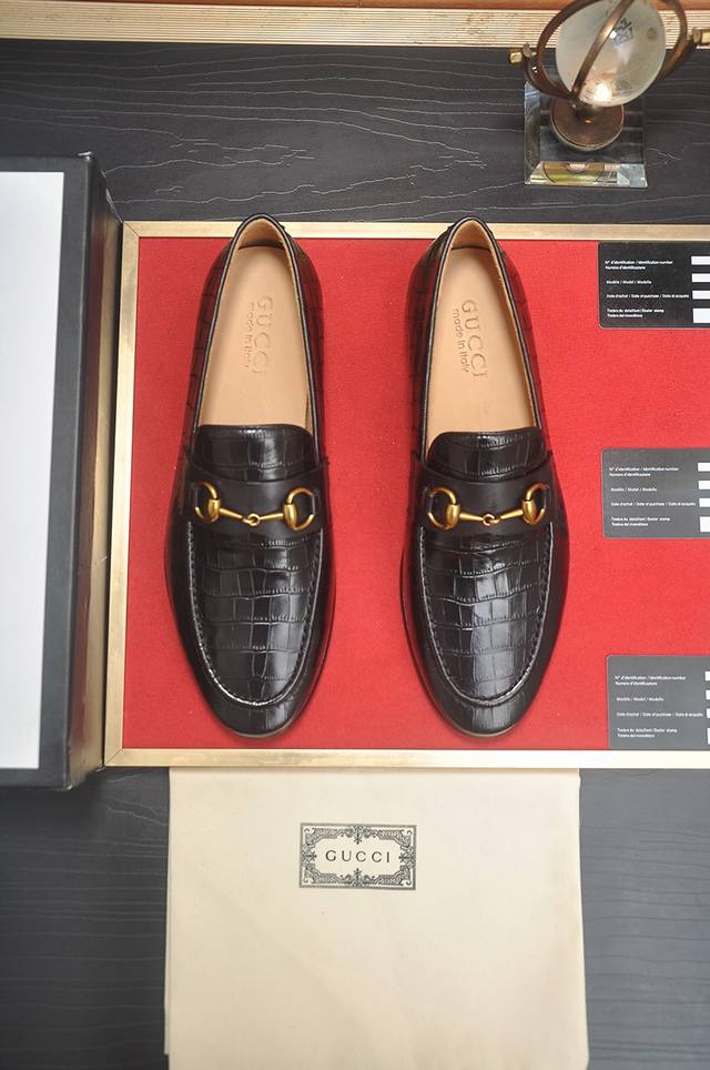 Brand: Gucci Standard size: Men's size 38 44 45 can be customized Grade: The sa