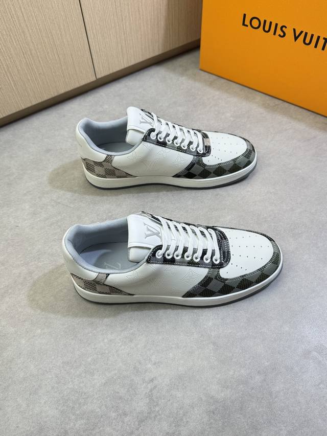 Louis Vuitton - High-end, original, casual sneakers - Upper: Nappa calfskin leat