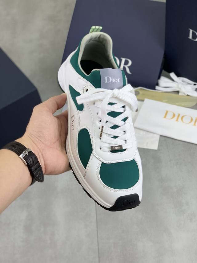 Factory Price (P) Dior sneakers (DDD) are meticulously crafted from black grain