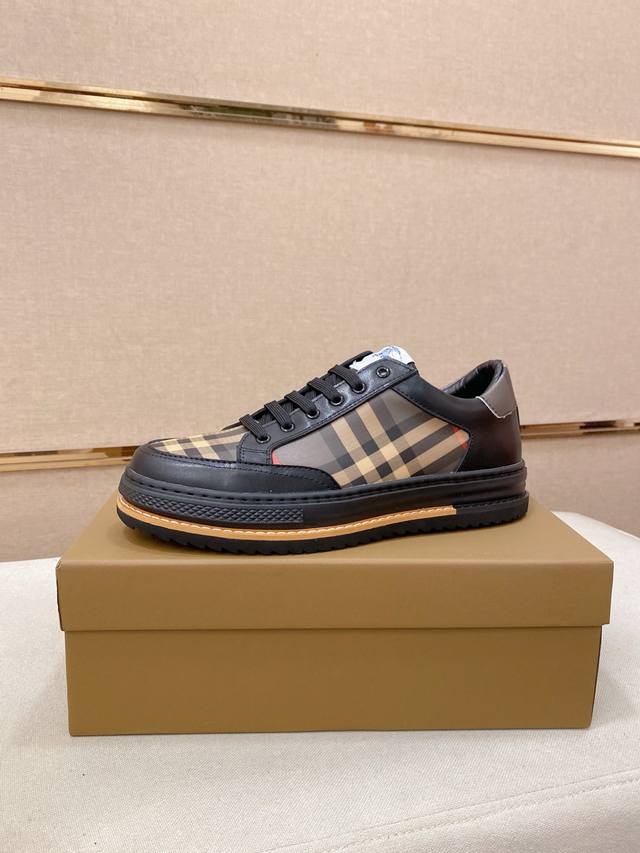 Factory price, same as Burberry counter price. Available simultaneously with Bu
