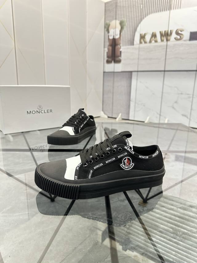 Price: P Product Brand: Moncler Low-top Casual Shoes Regular Size: 38-45 Custom