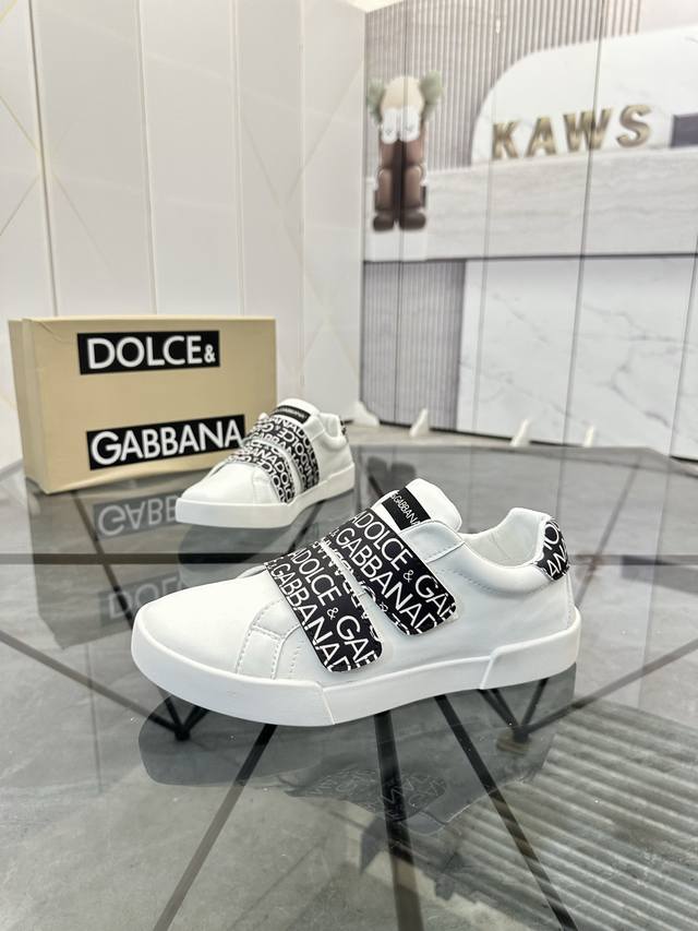 Price: P Product Brand: Dg* Dolce & Gabbana* Low-top casual shoes Regular size: