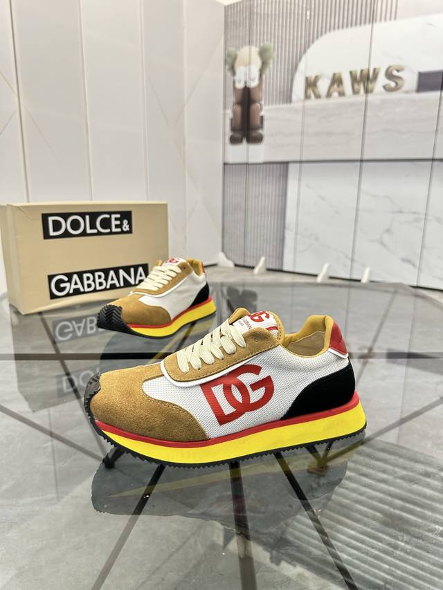 Price: P Product Brand: Dg* Dolce & Gabbana* Low-top casual shoes Regular size: