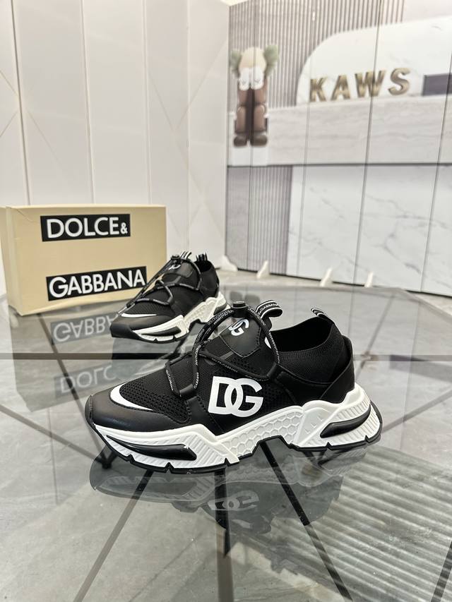 Price: P Product Brand: Dg* Dolce & Gabbana* Low-top casual shoes Regular size: