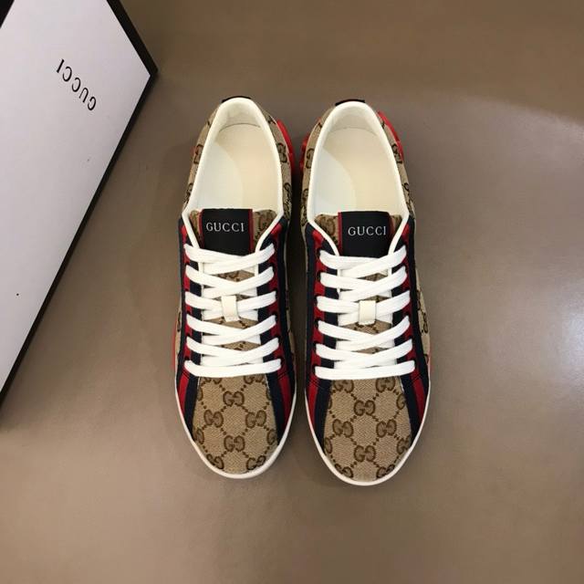 Factory price Gucci new product, men's retro low-top casual shoes, made of impo