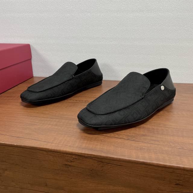 Ferragamo slip-on loafers Authentic Ferragamo style. These driving loafers are m