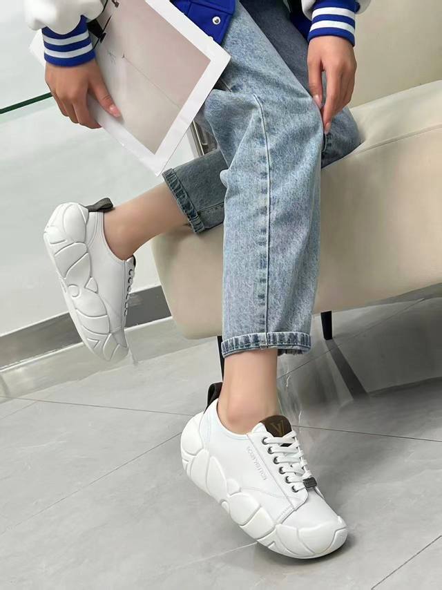 Factory Price Pp: Super popular Lv Bubble bubble cloud shoes new casual sports