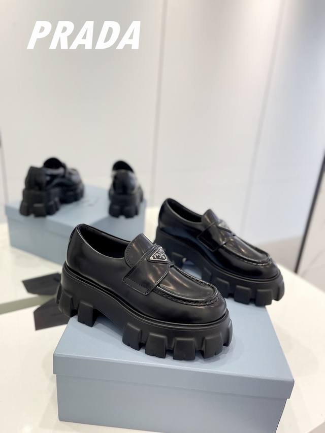 Factory P price men 10 top version Prada couple style classic wheel thick sole +