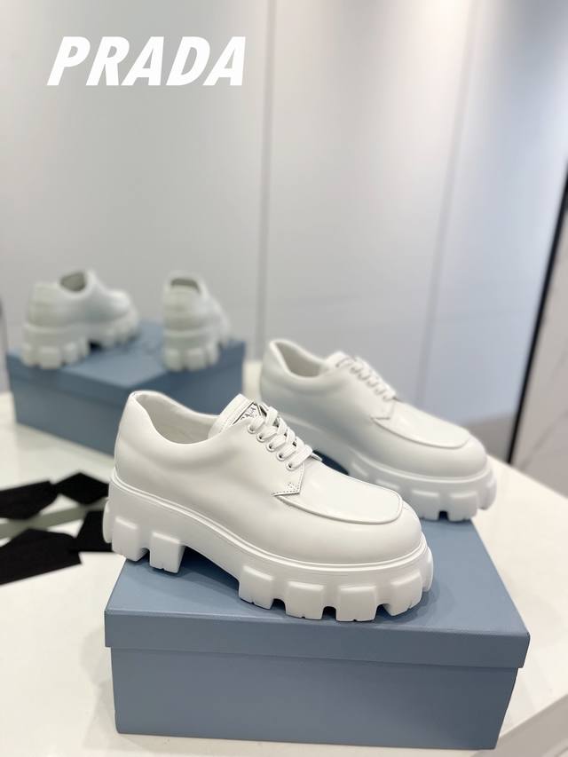Factory price top version Prada classic wheel thick sole + classic loafer upper.