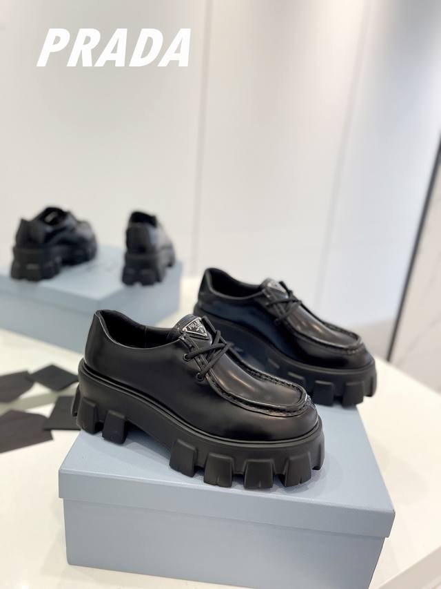 Factory P price for men 10 Top version Prada couple style Classic wheel thick s