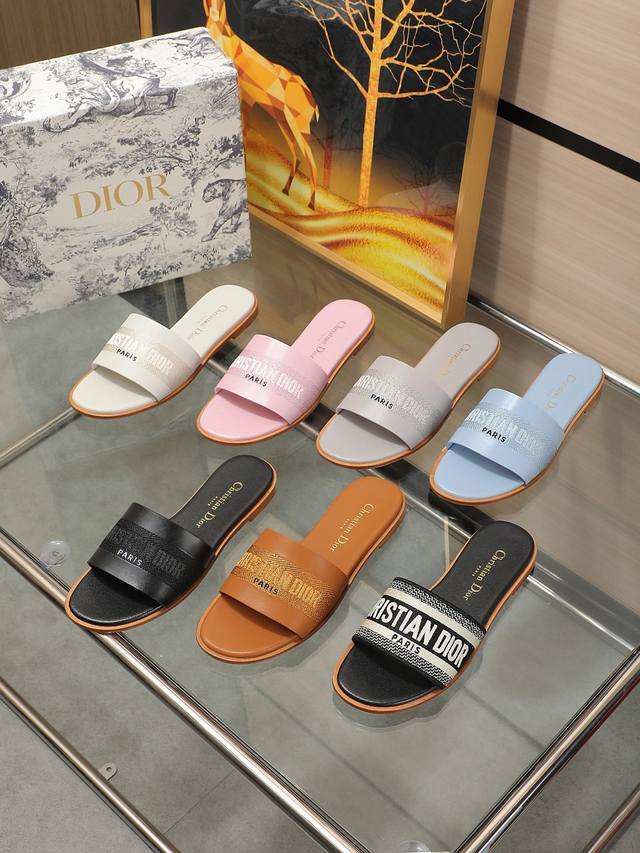 Dior flat flip flops, cowhide upper with embroidered lettering, sheepskin lining