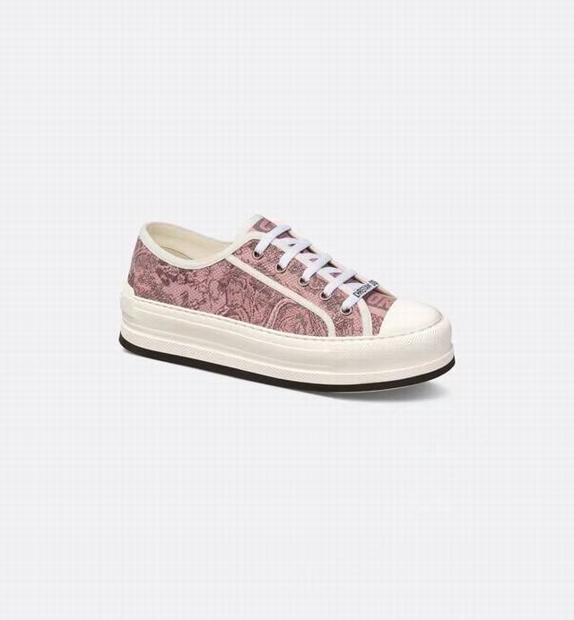 New Dior model. Made from imported Italian fabric! Featuring an embroidered upp