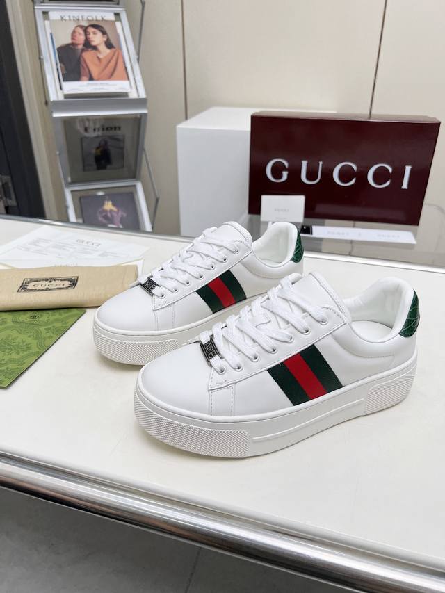 Gucci classic white shoes, heavy return Women's size 35-40 Men's size 39-45 Fabr
