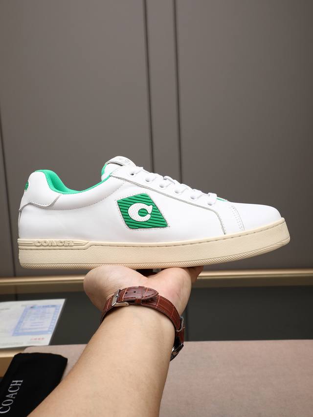 New Coach men's low-top casual lace-up sneakers, exclusive to the official webs