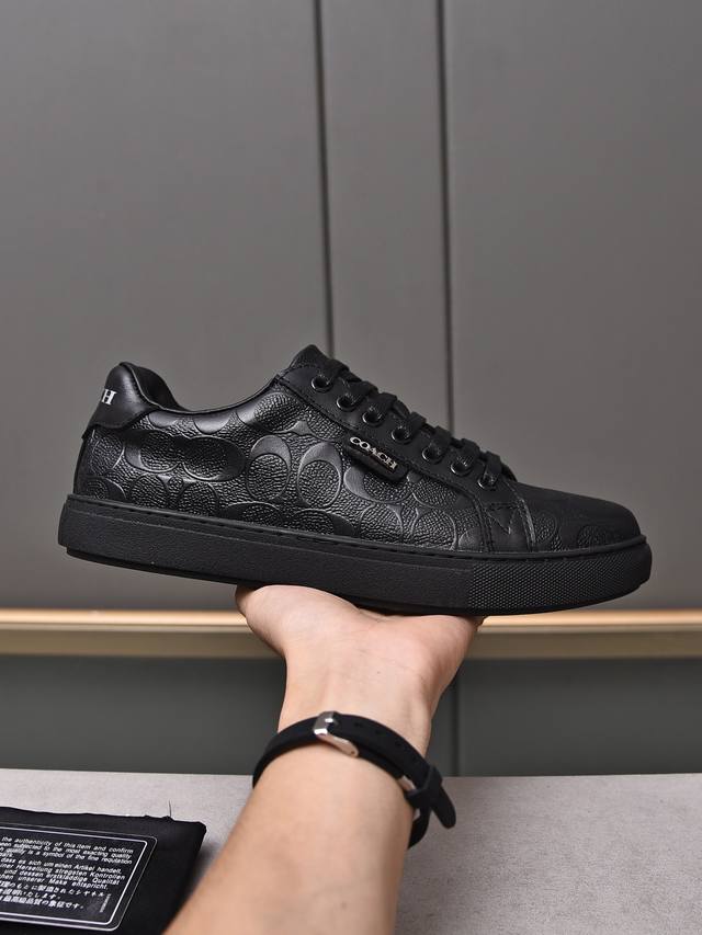 Coach's exclusive new men's low-top casual lace-up sneakers are a stylish and ve