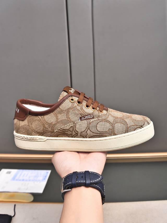 New Coach men's low-top casual lace-up sneakers, exclusive to the official webs