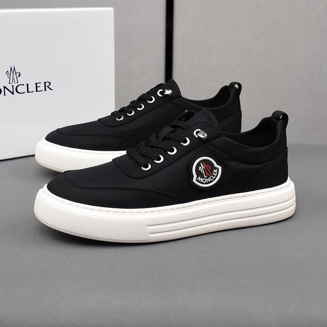 Moncler breathable canvas shoes, with comfortable and breathable fabric upper an