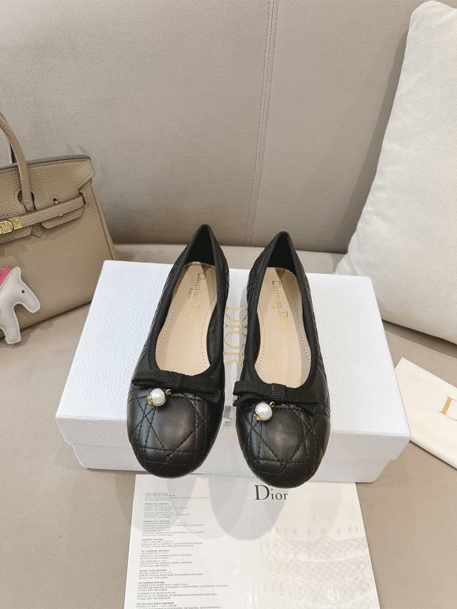 The Dior ballet flat is a new addition to the Cruise 2024 collection, reinterpre