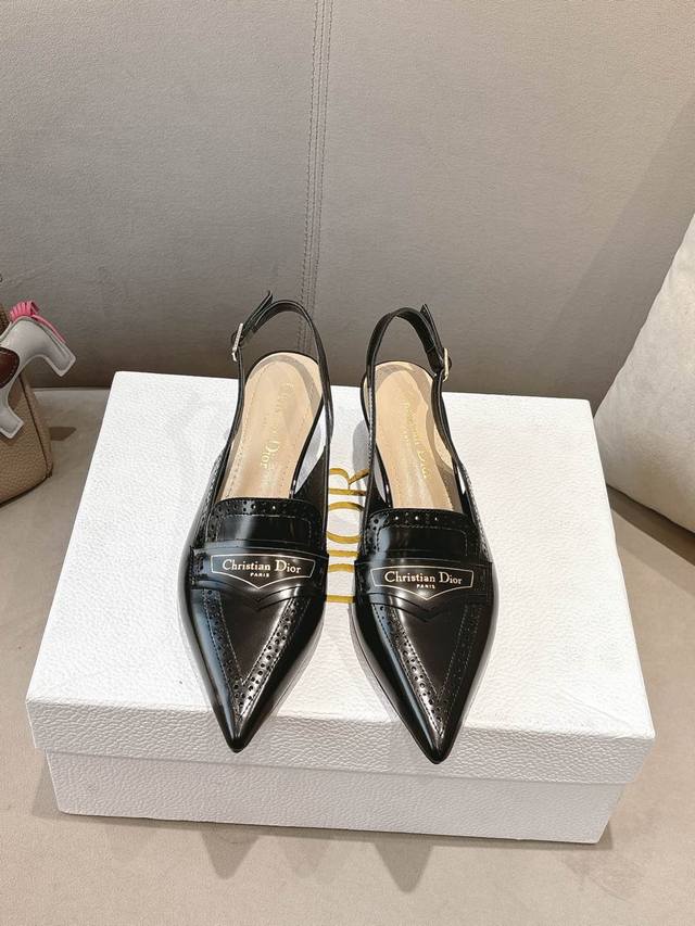 High-end factory edition Dio*D's 2025 Spring/Summer new French leather hollow c
