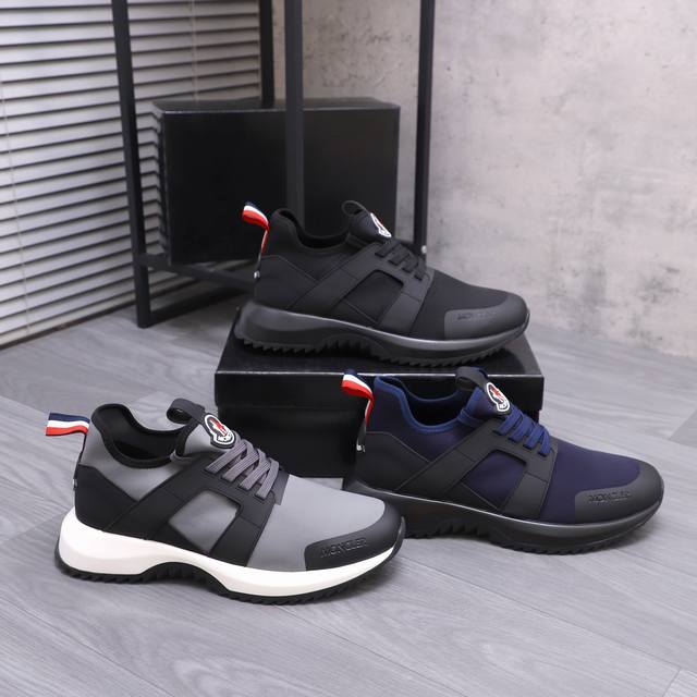 Factory Price Men's Sports Shoes Original Product Brand: Moncler Casual Shoes T