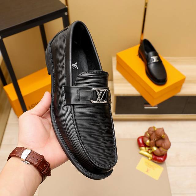 Factory Price Men's Sports Shoes Original Louis Vuitton New Men's Casual Busine