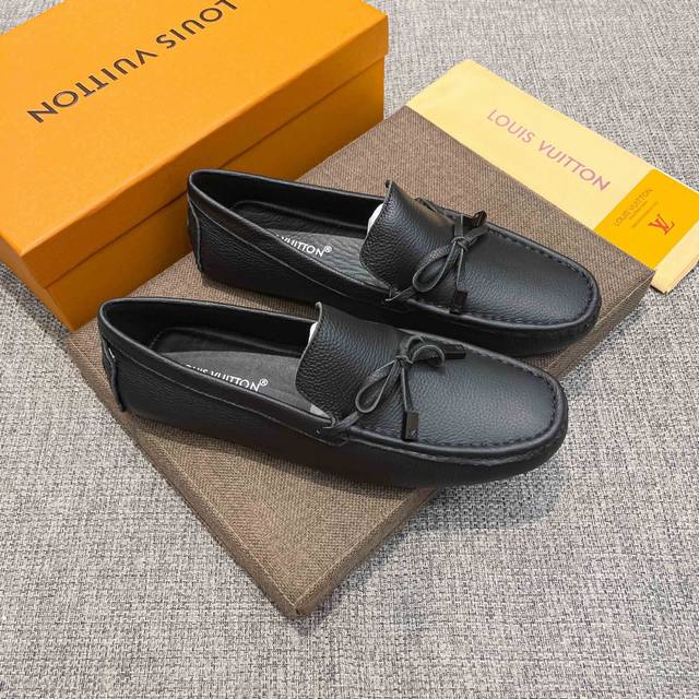 Factory-priced men's sports shoes, original single-piece, from the Louis Vuitto