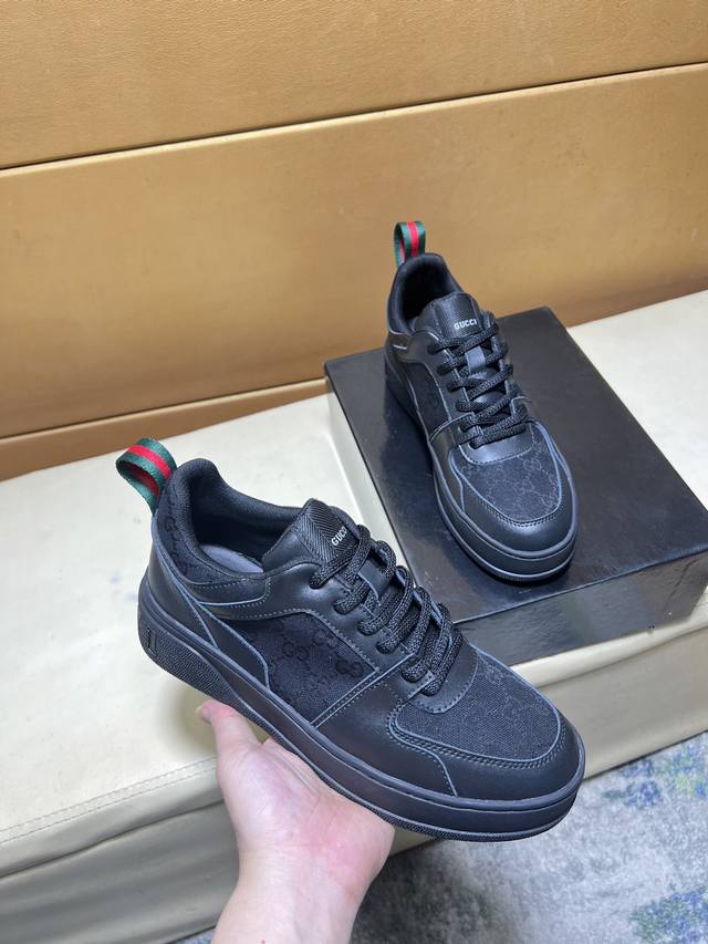 Factory Price Men's Sports Shoes, Original Gucci Quality. ~ Unique modern sneak