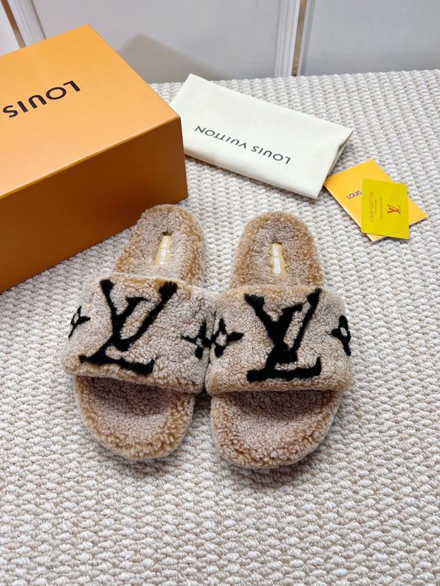 Factory Price Women's Shoes Sports Original Lv Two-color Fur Slippers New Size