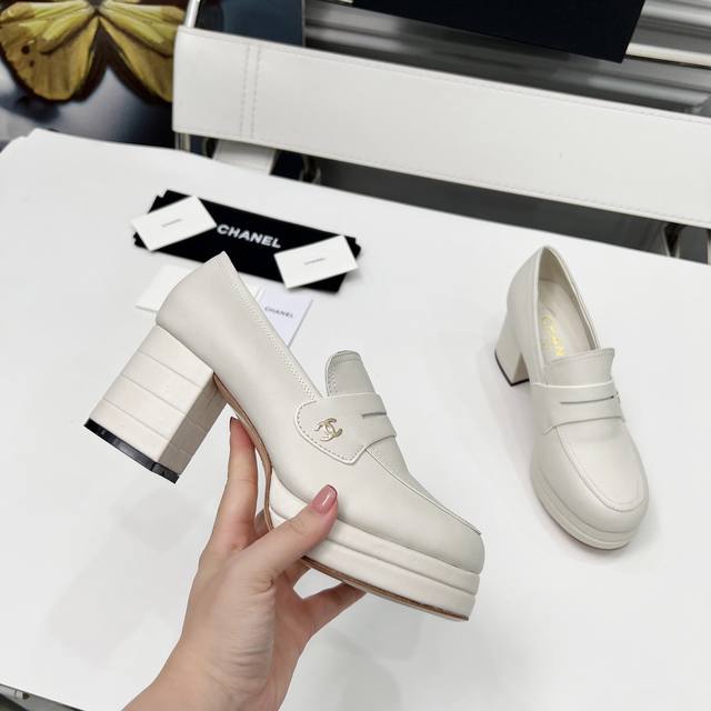Factory Price Women's Shoes, Sportswear, Original High-Release Chanel Single Sh
