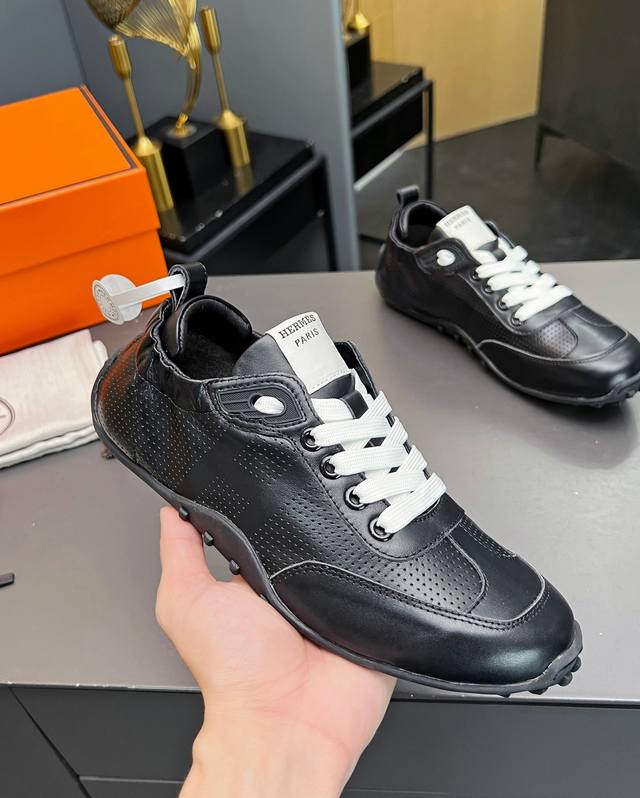 Factory Price Women's Sports Shoes Original Top Version: Couple's Style 35--45 H